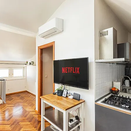 Modern Attic With Terrace - Machova Daire *